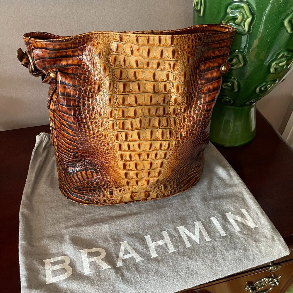 Vintage Brahmin Tote w/Side Zip